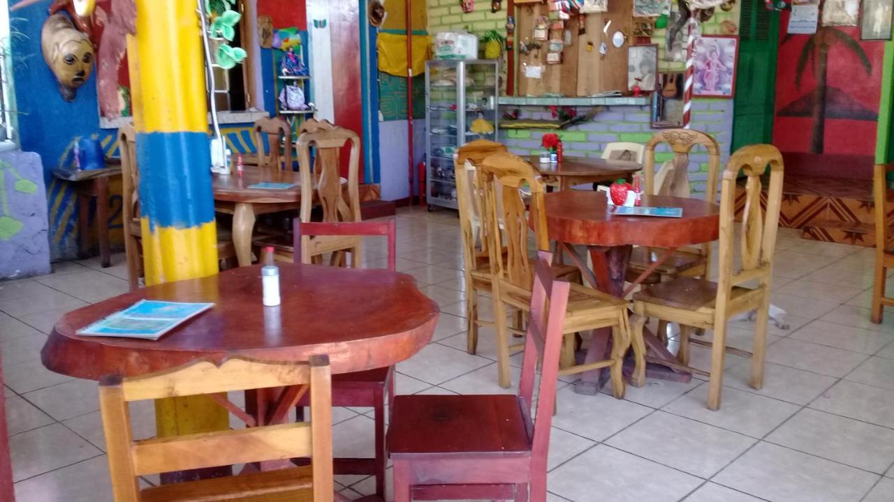 Hostal Maria Rivas Exterior foto