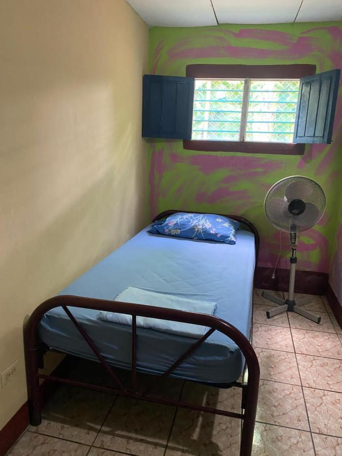Hostal Maria Rivas Exterior foto