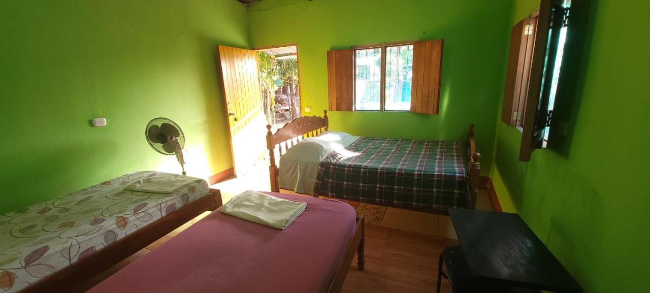 Hostal Maria Rivas Exterior foto